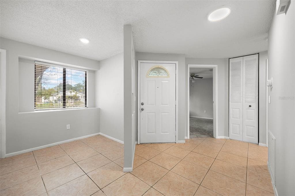 627 TIMBER BAY CIRCLE W photo 3