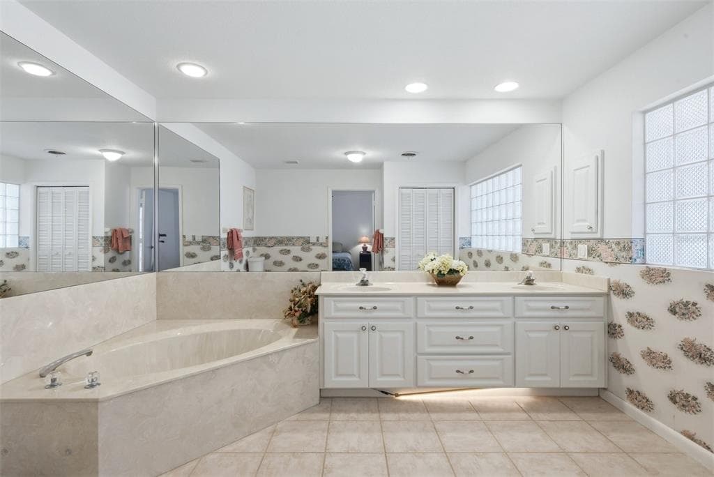 545 GASPAR DRIVE photo 23