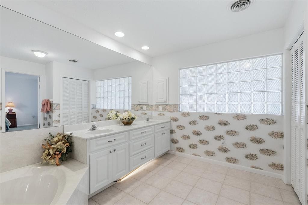 545 GASPAR DRIVE photo 22