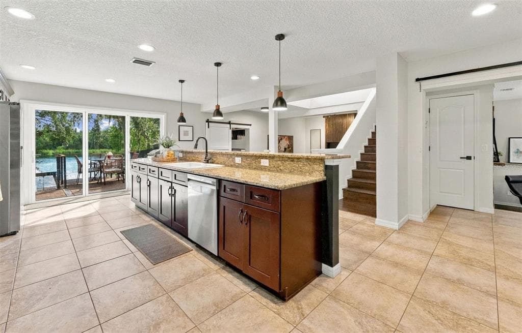 3006 RIVER GROVE DRIVE photo 5