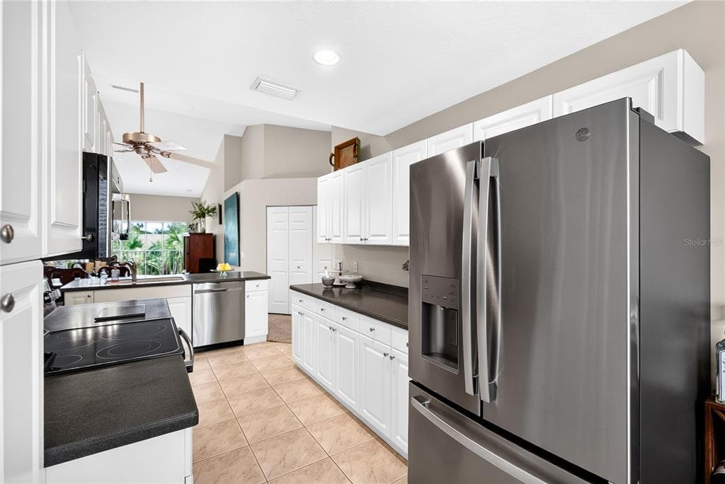7609 SWEETBAY CIRCLE NA photo 17