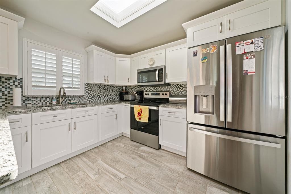 10713 DALTON AVENUE photo 6