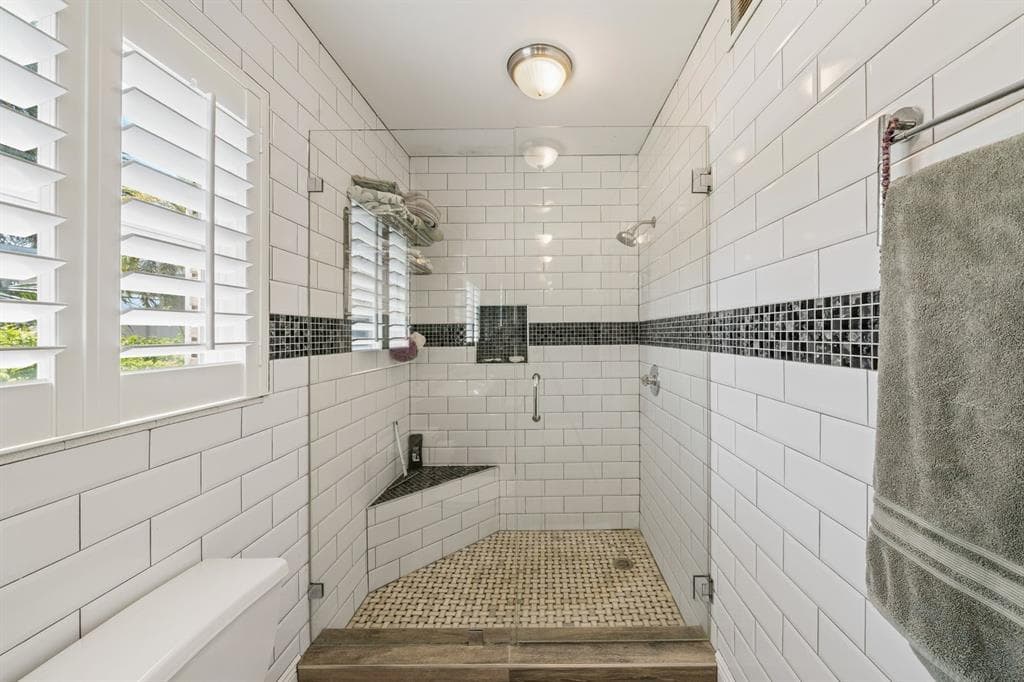 10713 DALTON AVENUE photo 22