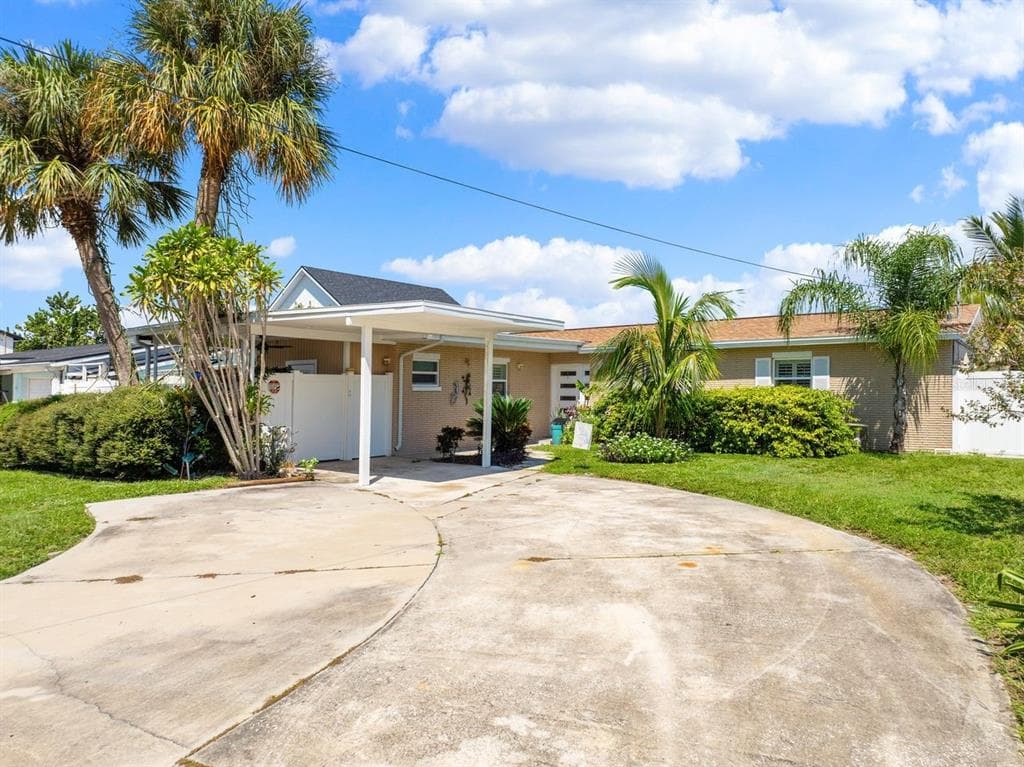 10713 DALTON AVENUE photo 1