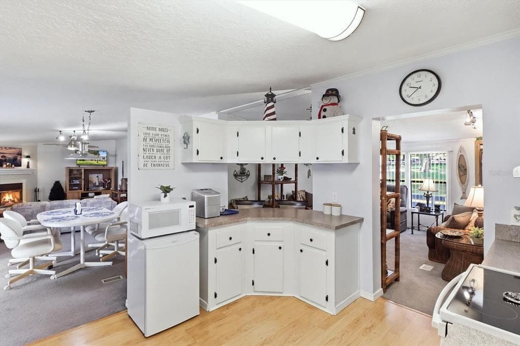 145 FAYE STREET photo 13
