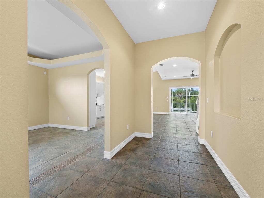 182 ISLAND CIRCLE photo 6