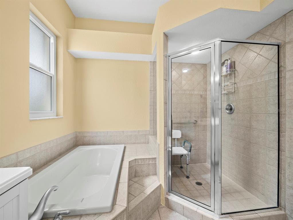 182 ISLAND CIRCLE photo 20