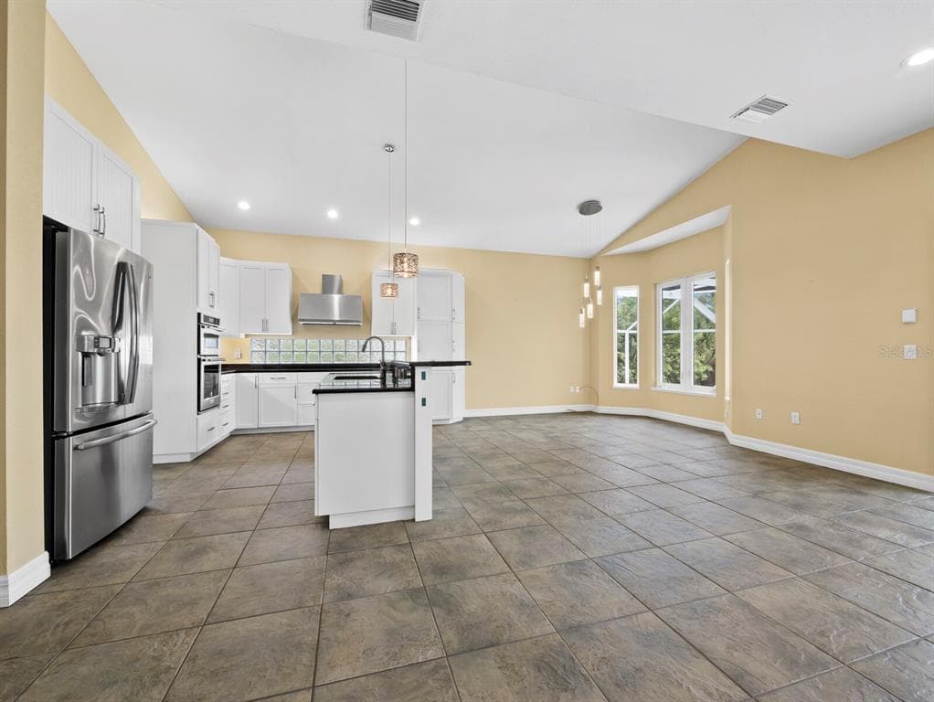 182 ISLAND CIRCLE photo 9