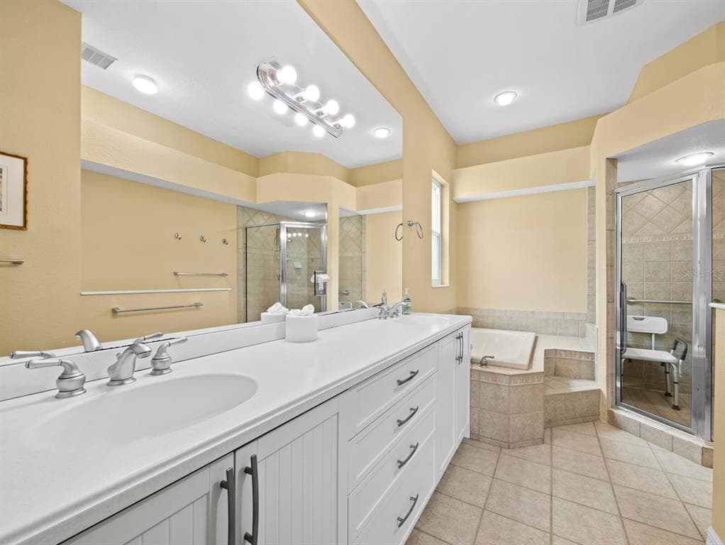 182 ISLAND CIRCLE photo 19