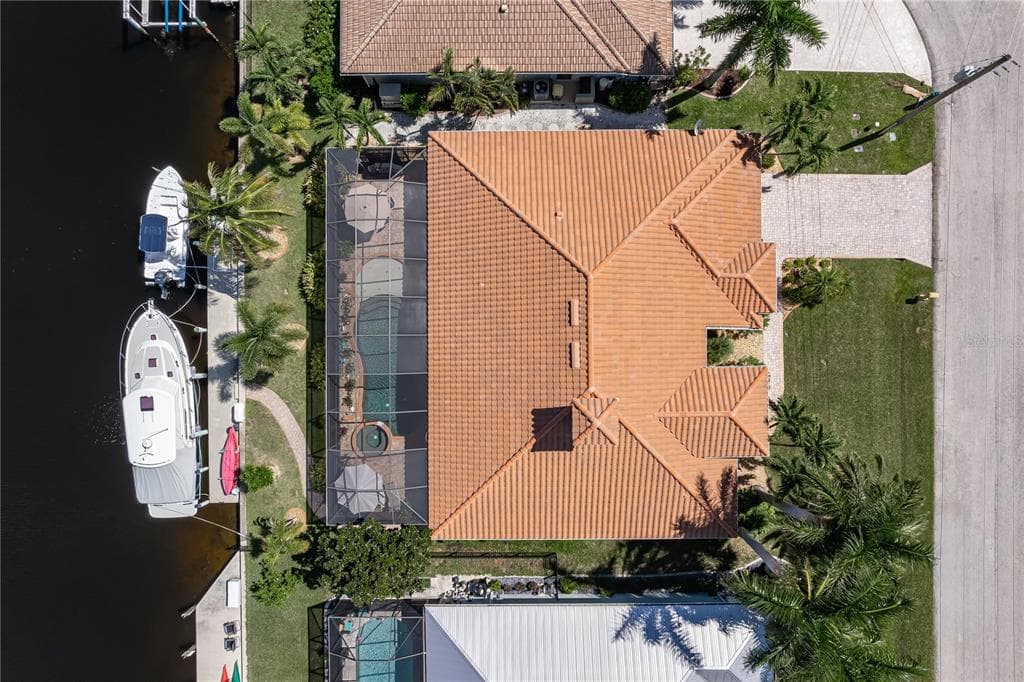 1448 KIWI COURT photo 15