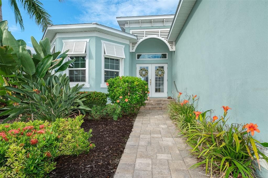 10406 COQUINA COURT photo 3