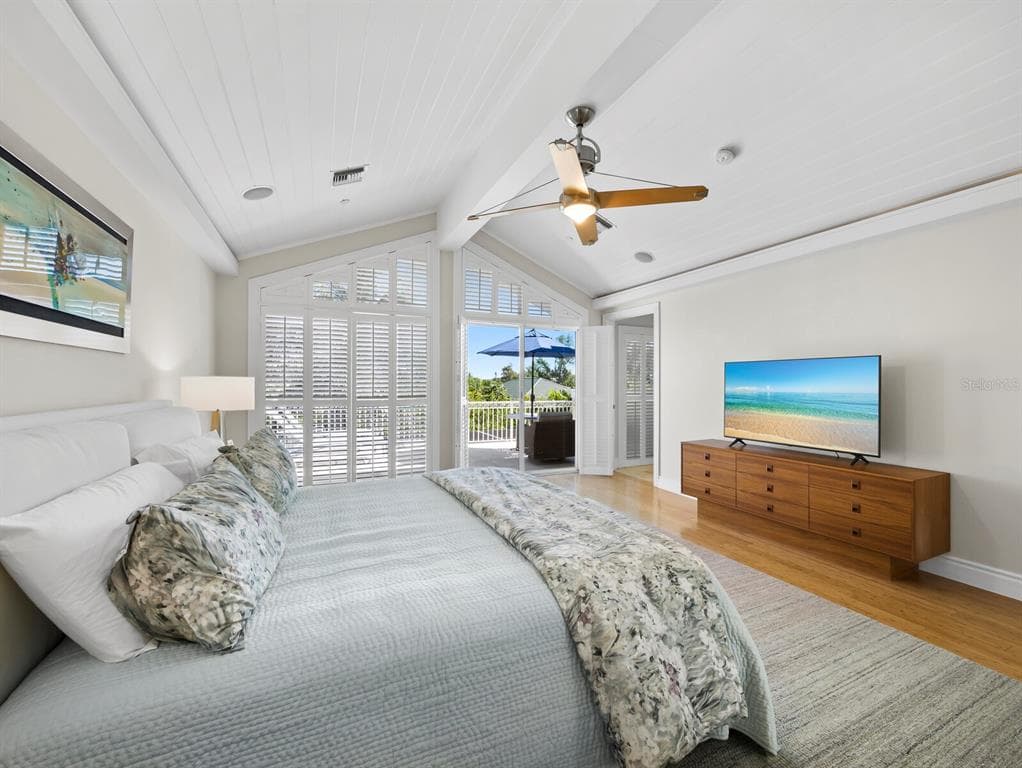 550 NORTON STREET photo 23