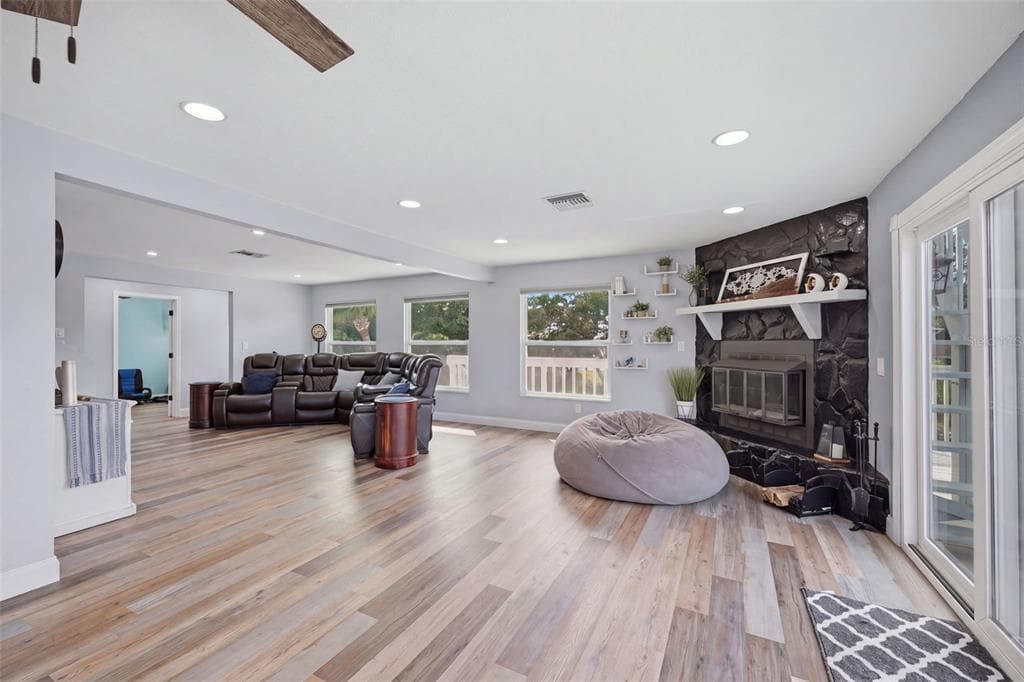 14523 BARLOW LANE photo 20
