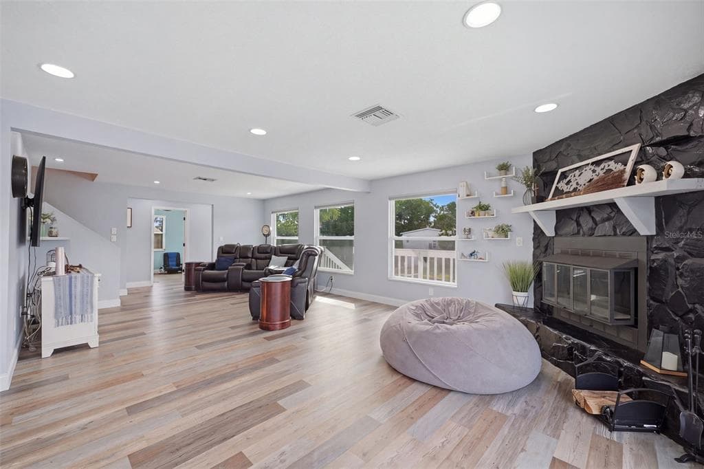 14523 BARLOW LANE photo 21