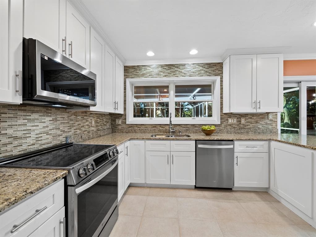 5140 WINDWARD AVENUE photo 9