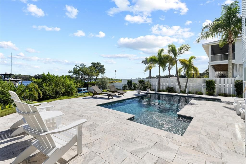 1512 RIVERSIDE DRIVE photo 11