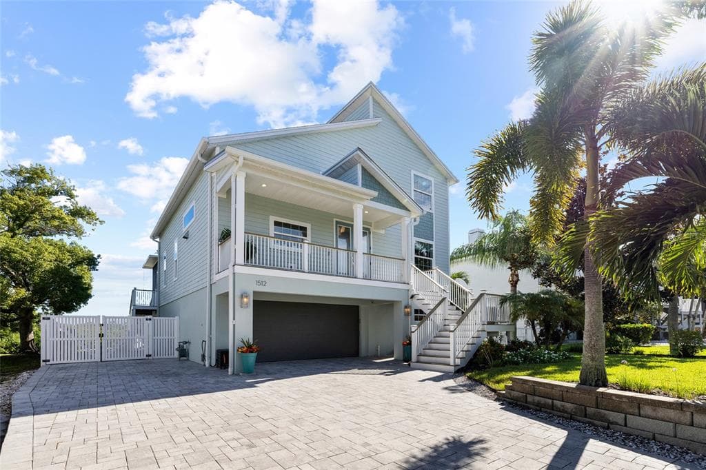 1512 RIVERSIDE DRIVE photo 4