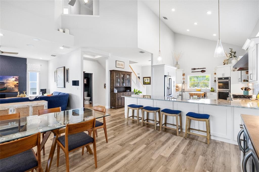 1512 RIVERSIDE DRIVE photo 21