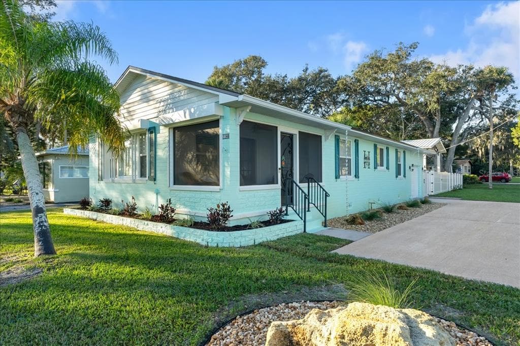 1146 RIVERSIDE DRIVE photo 13