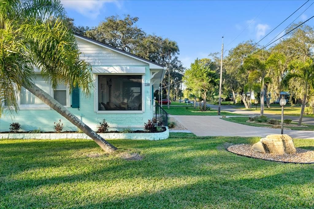 1146 RIVERSIDE DRIVE photo 12