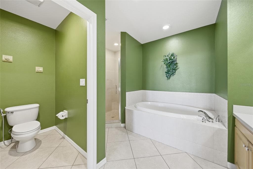 530 S GULFVIEW BOULEVARD 606 photo 23