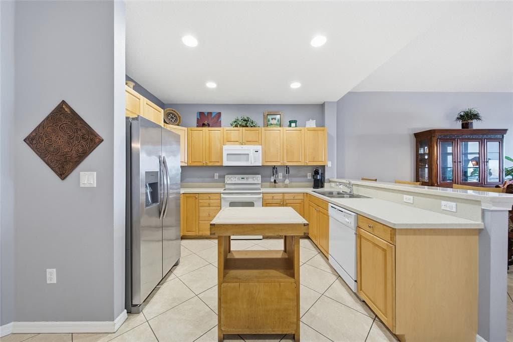 530 S GULFVIEW BOULEVARD 606 photo 10