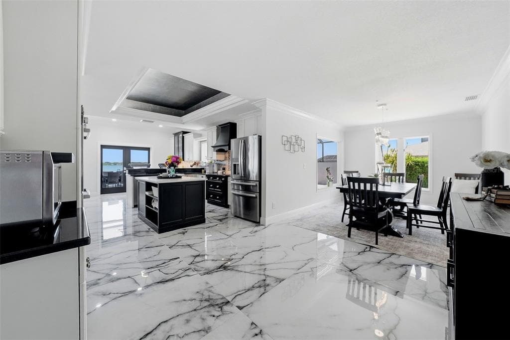 5207 BAY STATE ROAD photo 18
