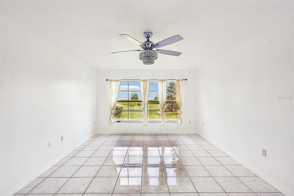 3480 LAKESHORE BOULEVARD photo 7