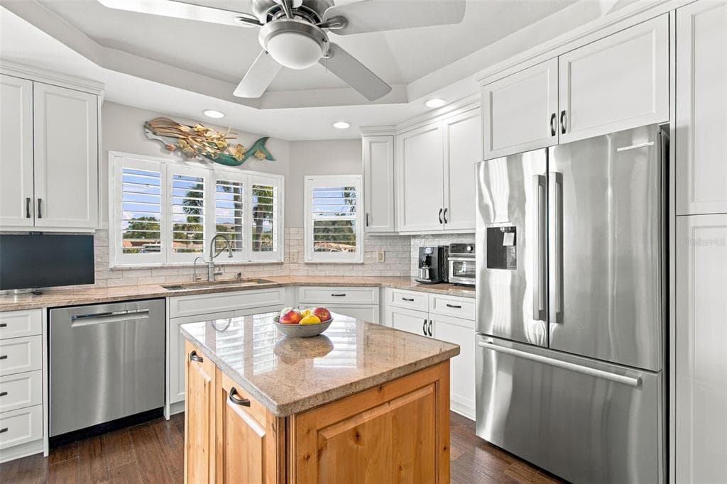 707 SNUG ISLAND photo 23