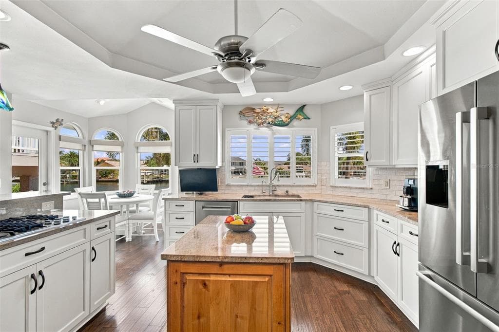 707 SNUG ISLAND photo 21