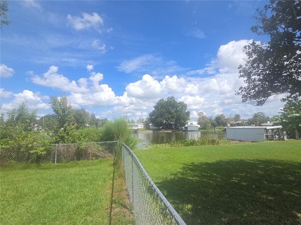 4450 POLK CITY ROAD photo 8