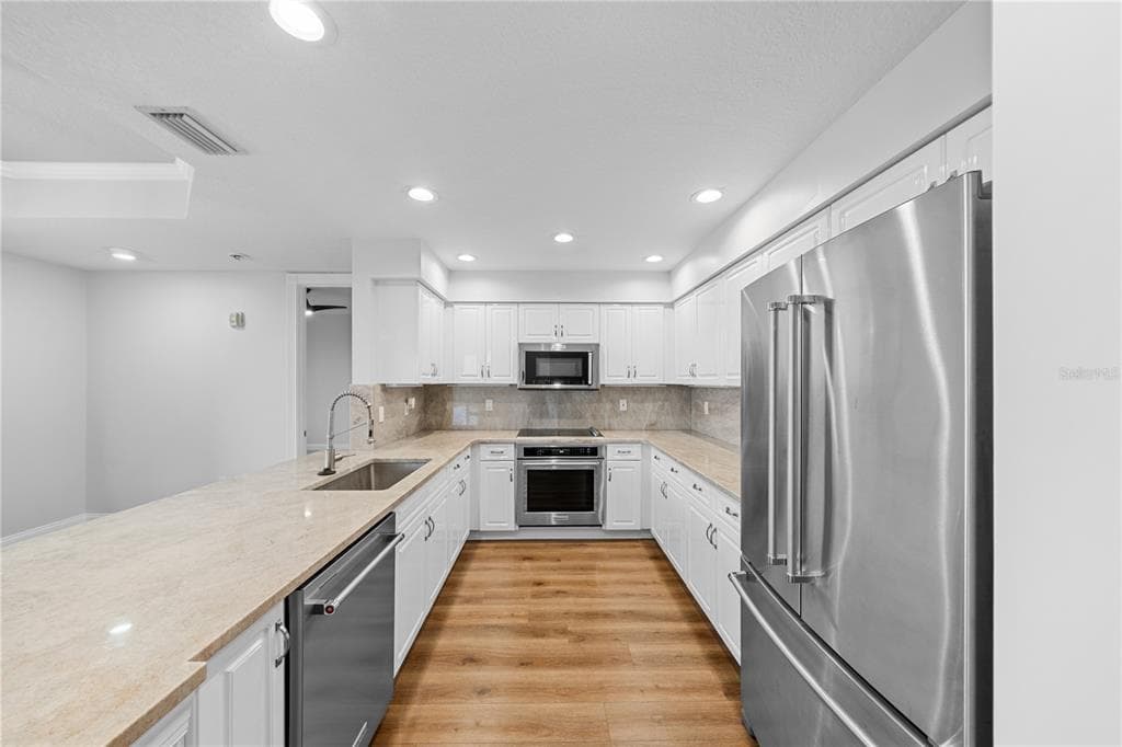 4625 RIVERS EDGE VLLG LANE 5208 photo 12