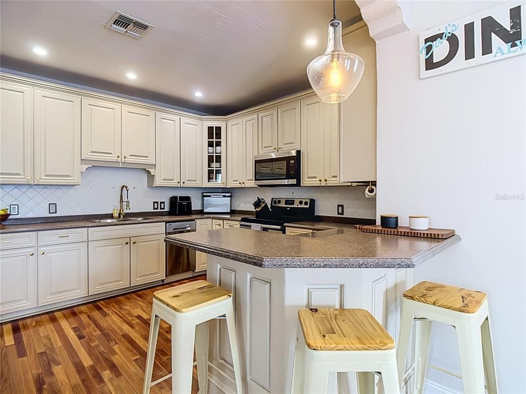 166 CATFISH STREET photo 14
