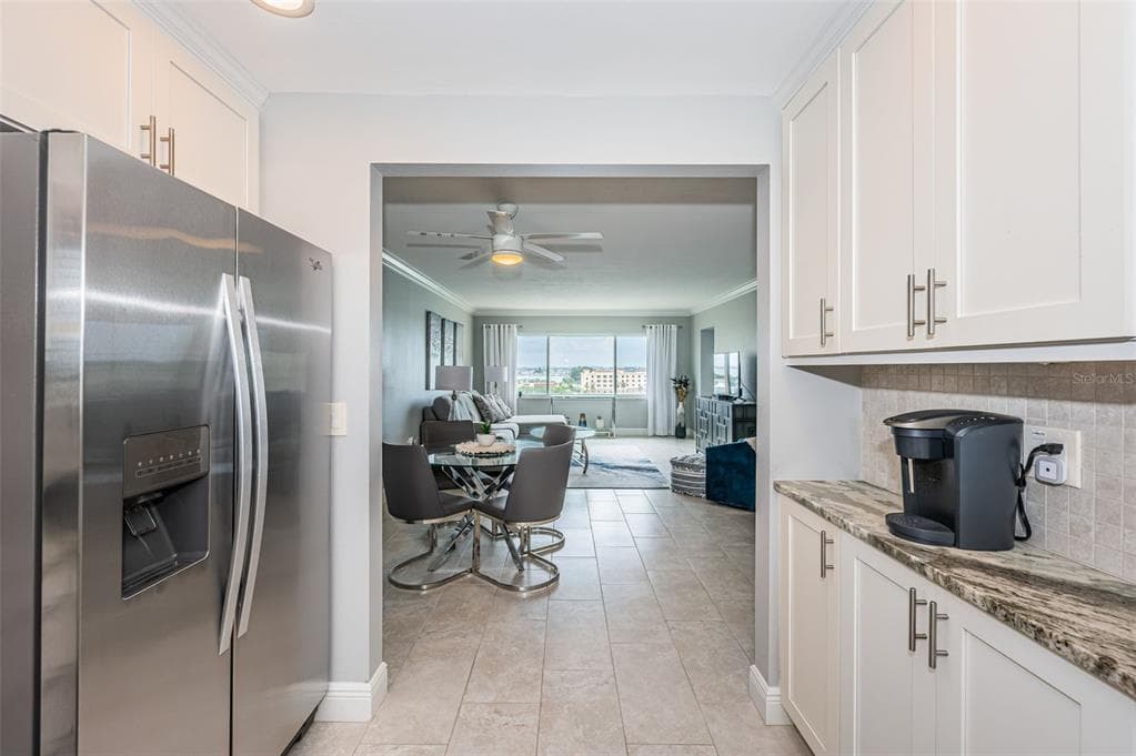 4775 COVE CIRCLE 904 photo 12