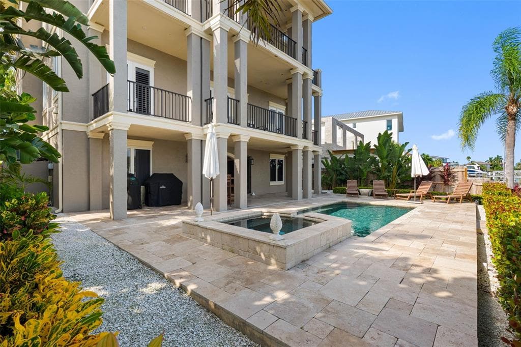 505 HARBOR DRIVE photo 7