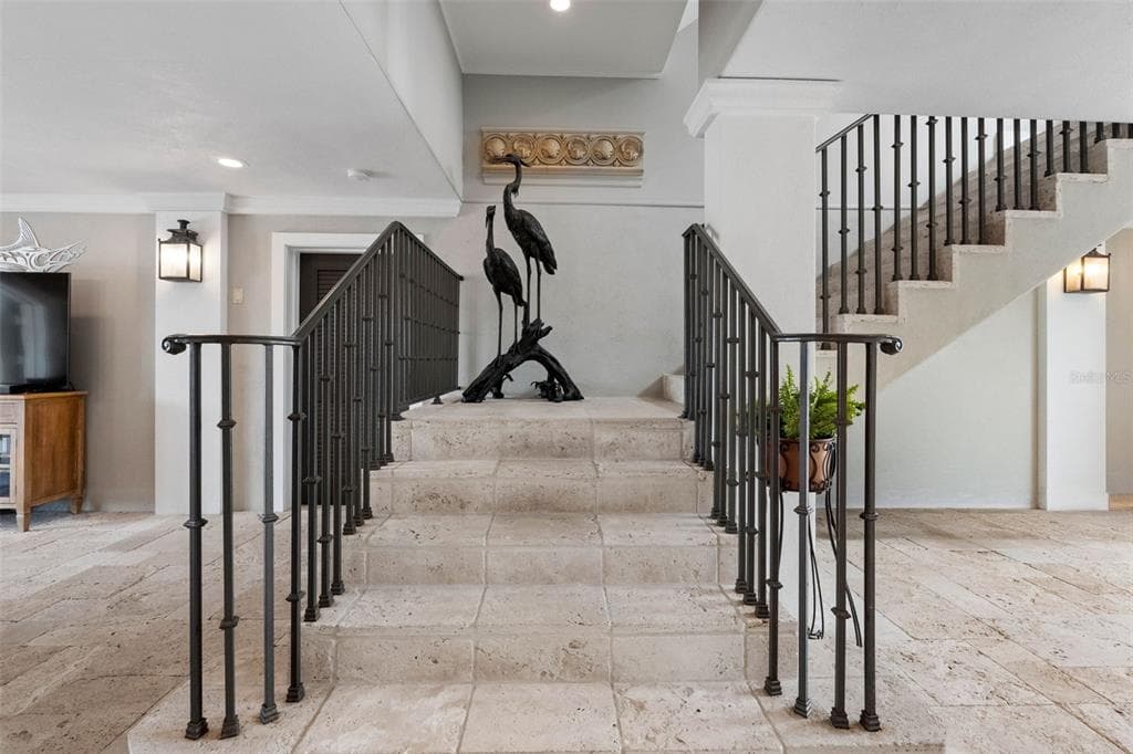 505 HARBOR DRIVE photo 15