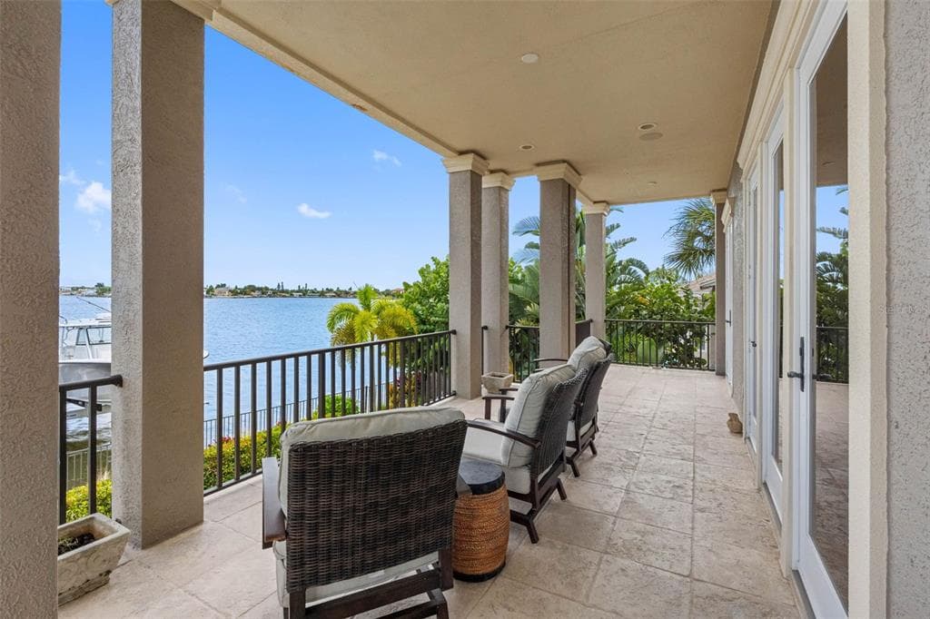 505 HARBOR DRIVE photo 25