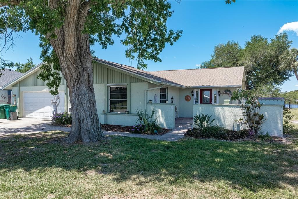 174 SPRING LAKE BOULEVARD NW photo 1