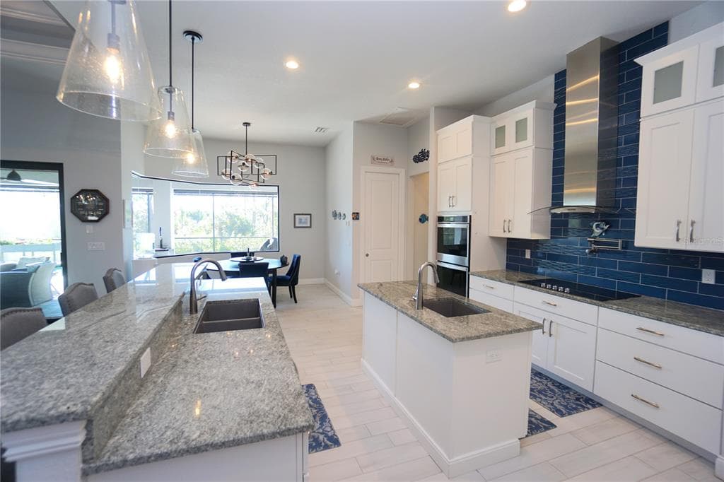 319 TRIESTE DRIVE photo 16