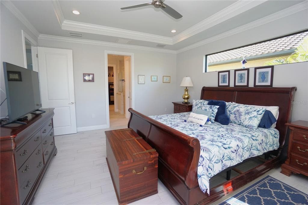 319 TRIESTE DRIVE photo 25