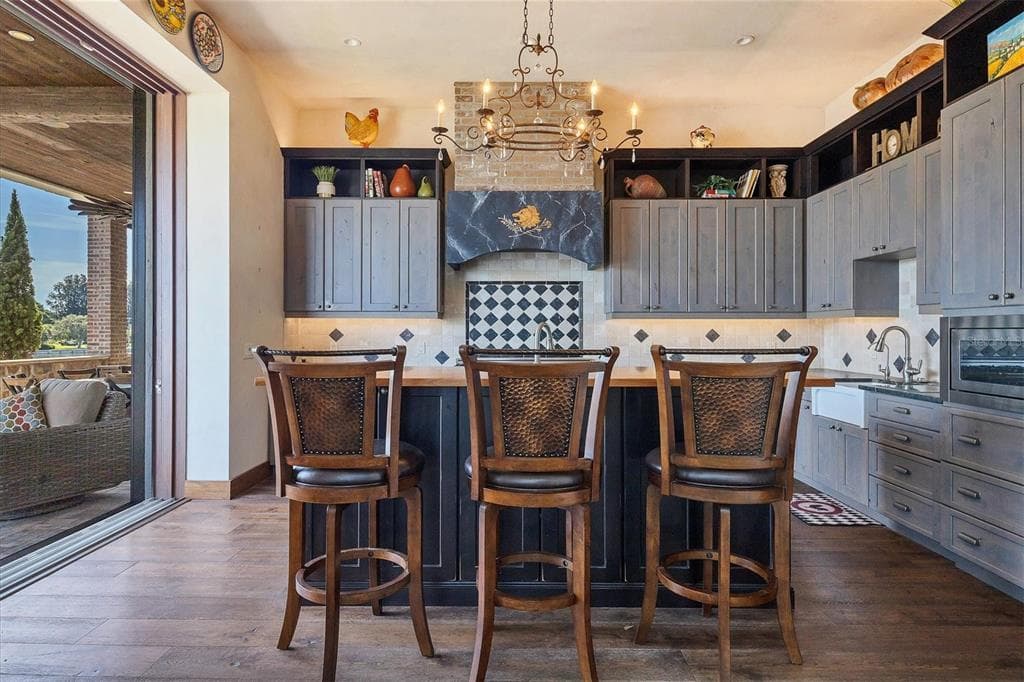 315 S SHORE DRIVE photo 18