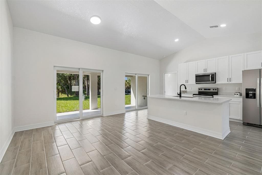 5535 TEVIS TERRACE photo 4