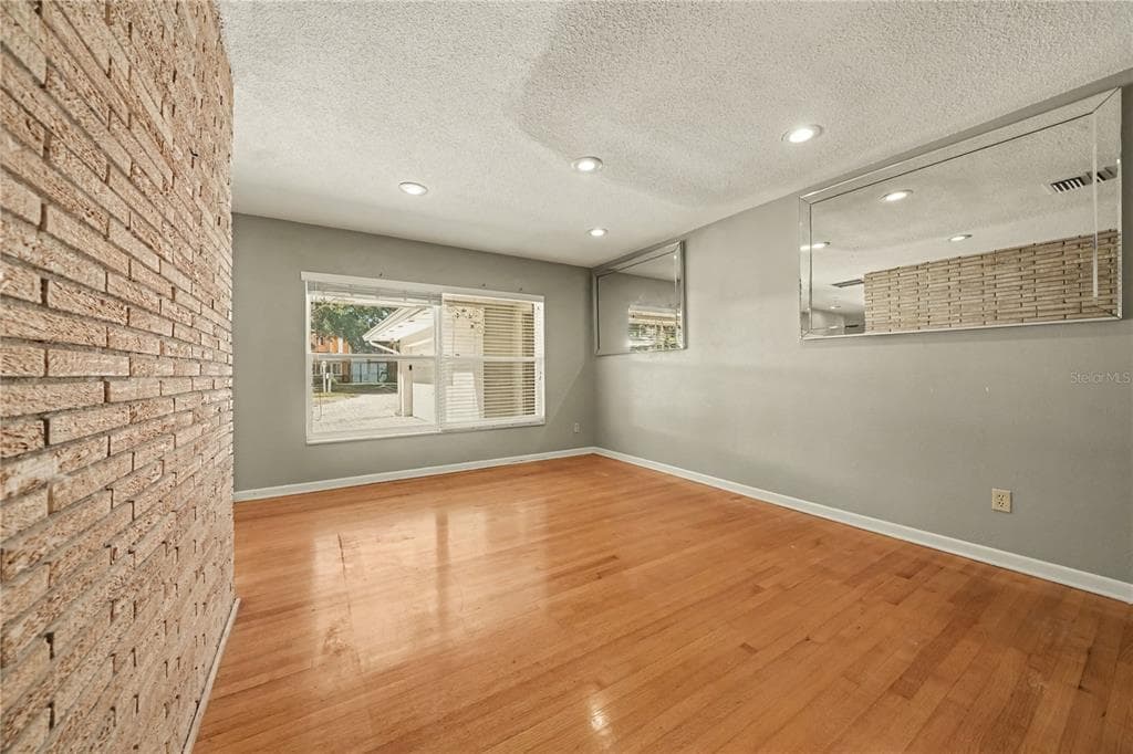 6401 GIBSON DRIVE photo 18
