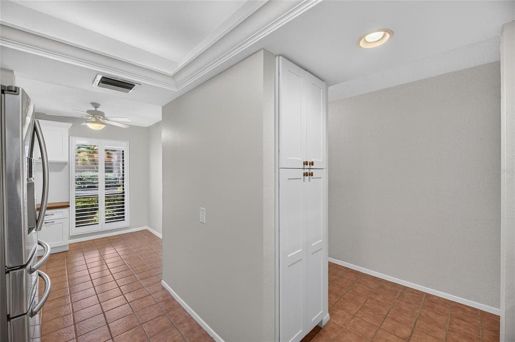 4750 BRITTANY DRIVE S 26 photo 22