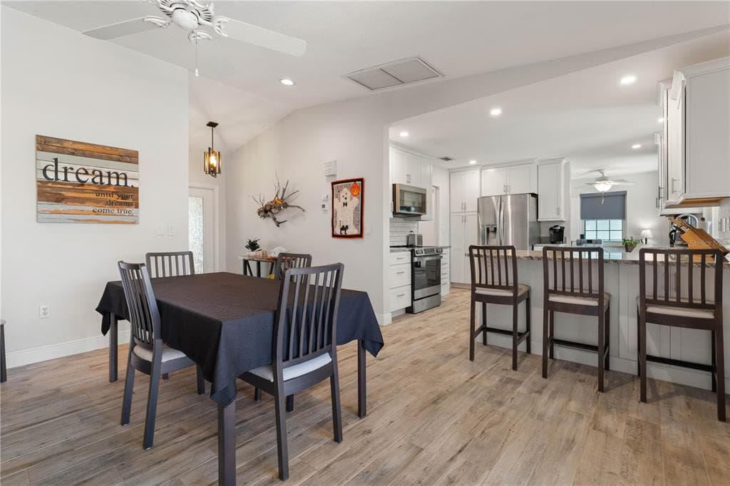 341 DELIDO COURT photo 8