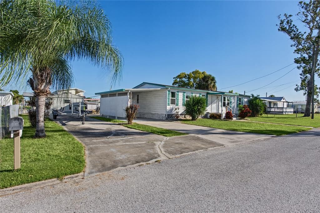 6805 HERON LANE photo 14
