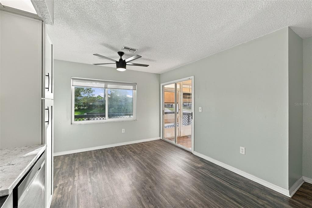 9049 ANTIGUA DRIVE photo 18