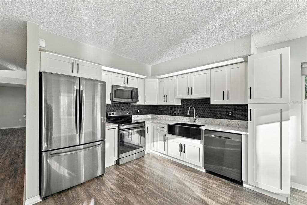 9049 ANTIGUA DRIVE photo 21