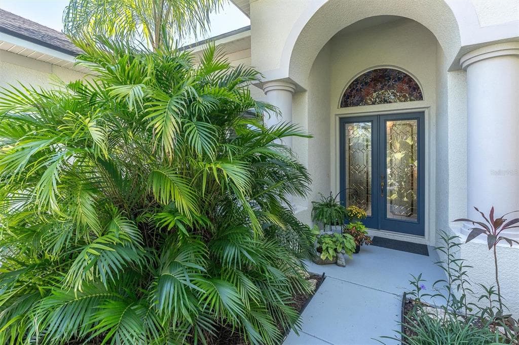 6156 JAPONICA COURT photo 3