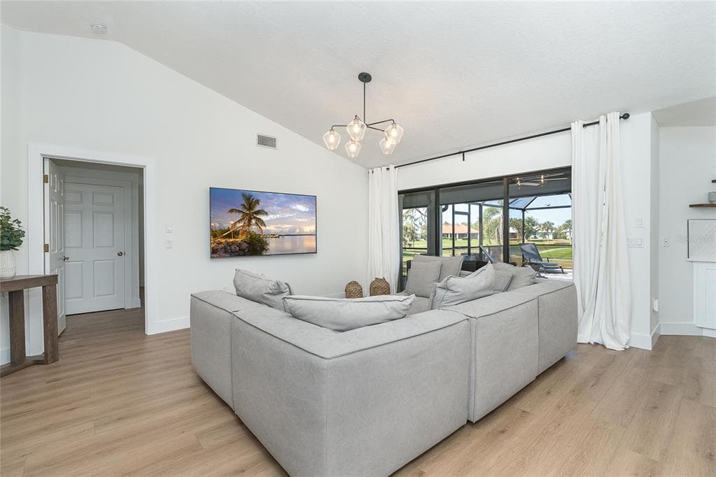 16 LEEWARD DRIVE photo 13